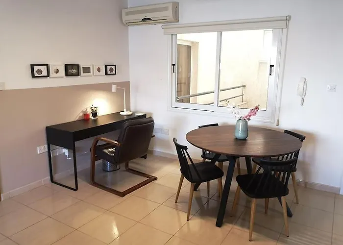 Yippee! At Ermou Square Amazing Location View