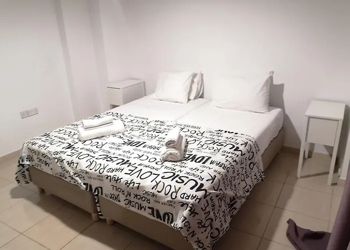 Апартаменти Yippee! At Ermou Square Amazing Location View *