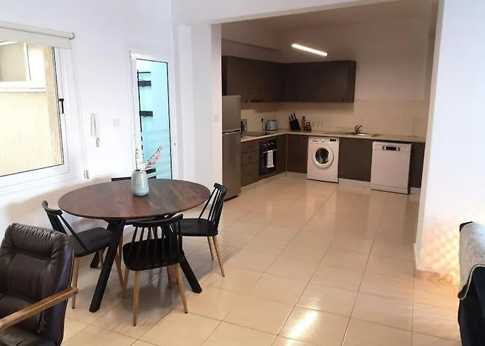 Yippee! At Ermou Square Amazing Location View Larnaca