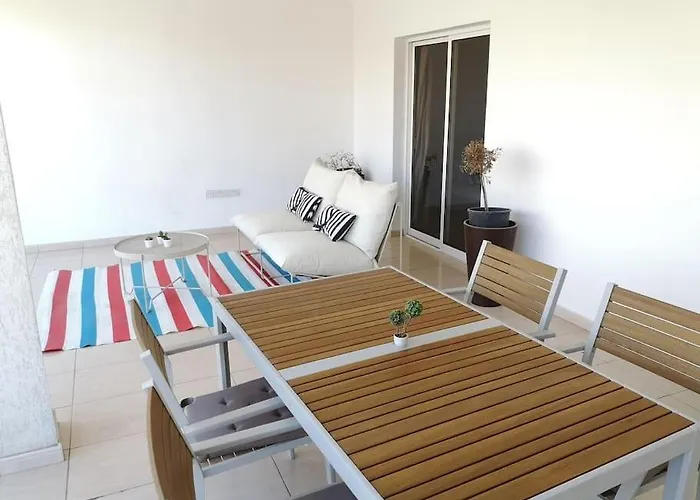 Yippee! At Ermou Square Amazing Location View *